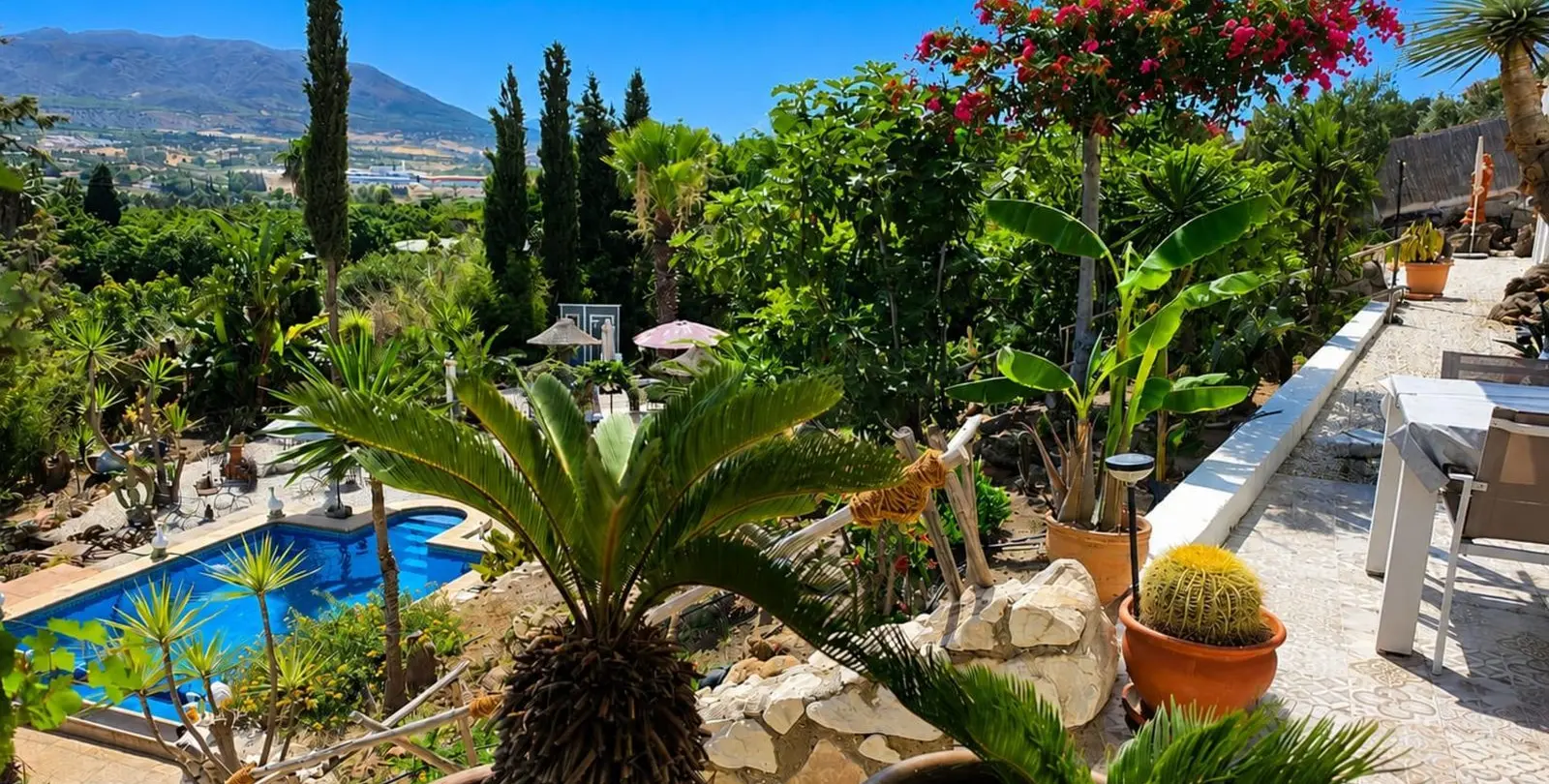 Sale of detached villa in Alhaurín de la Torre 1