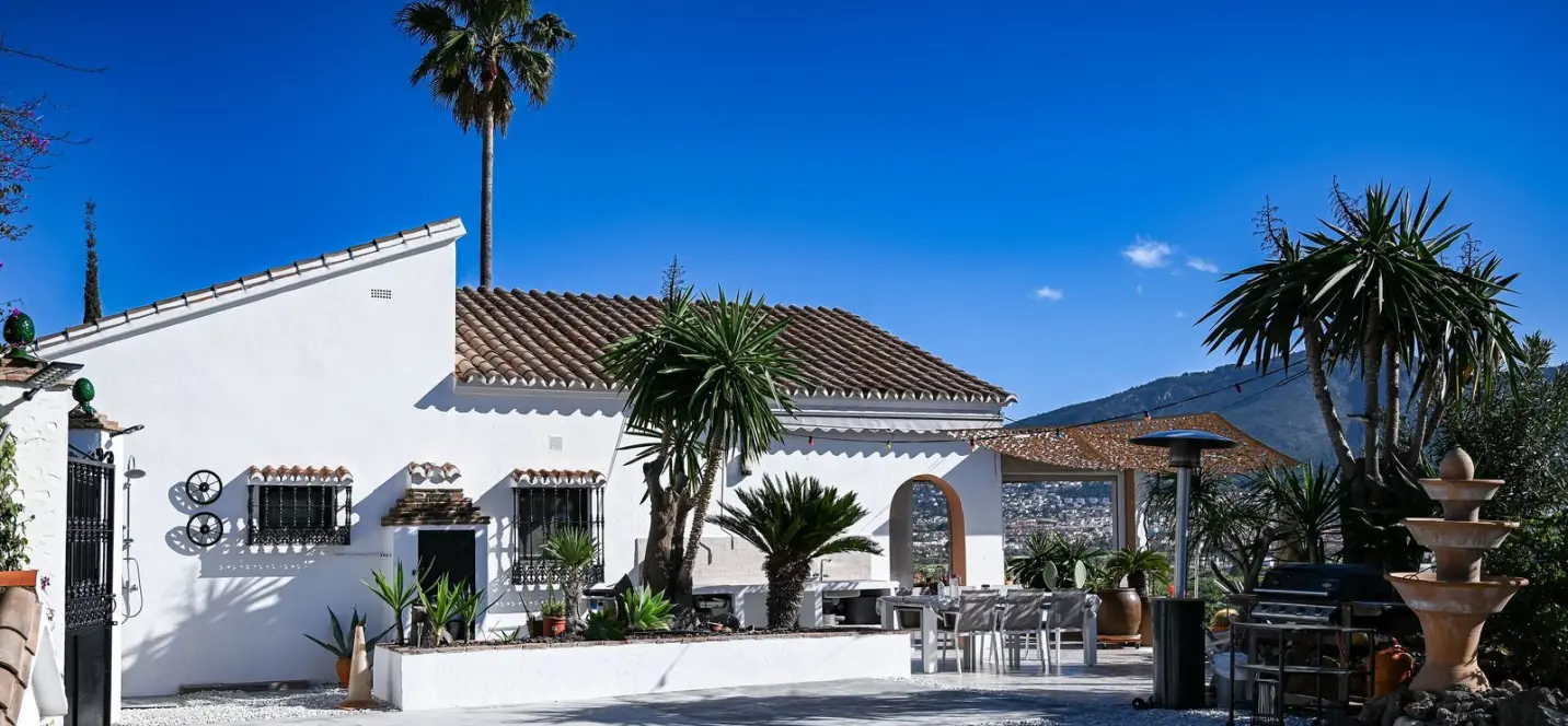 Sale of detached villa in Alhaurín de la Torre 1