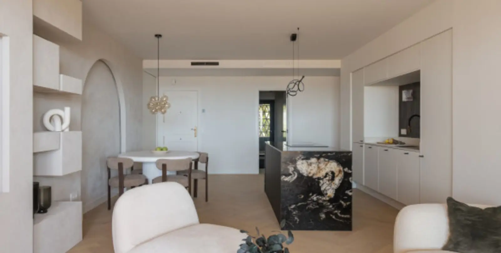 Sale of middle floor apartment in Nueva Andalucía 16