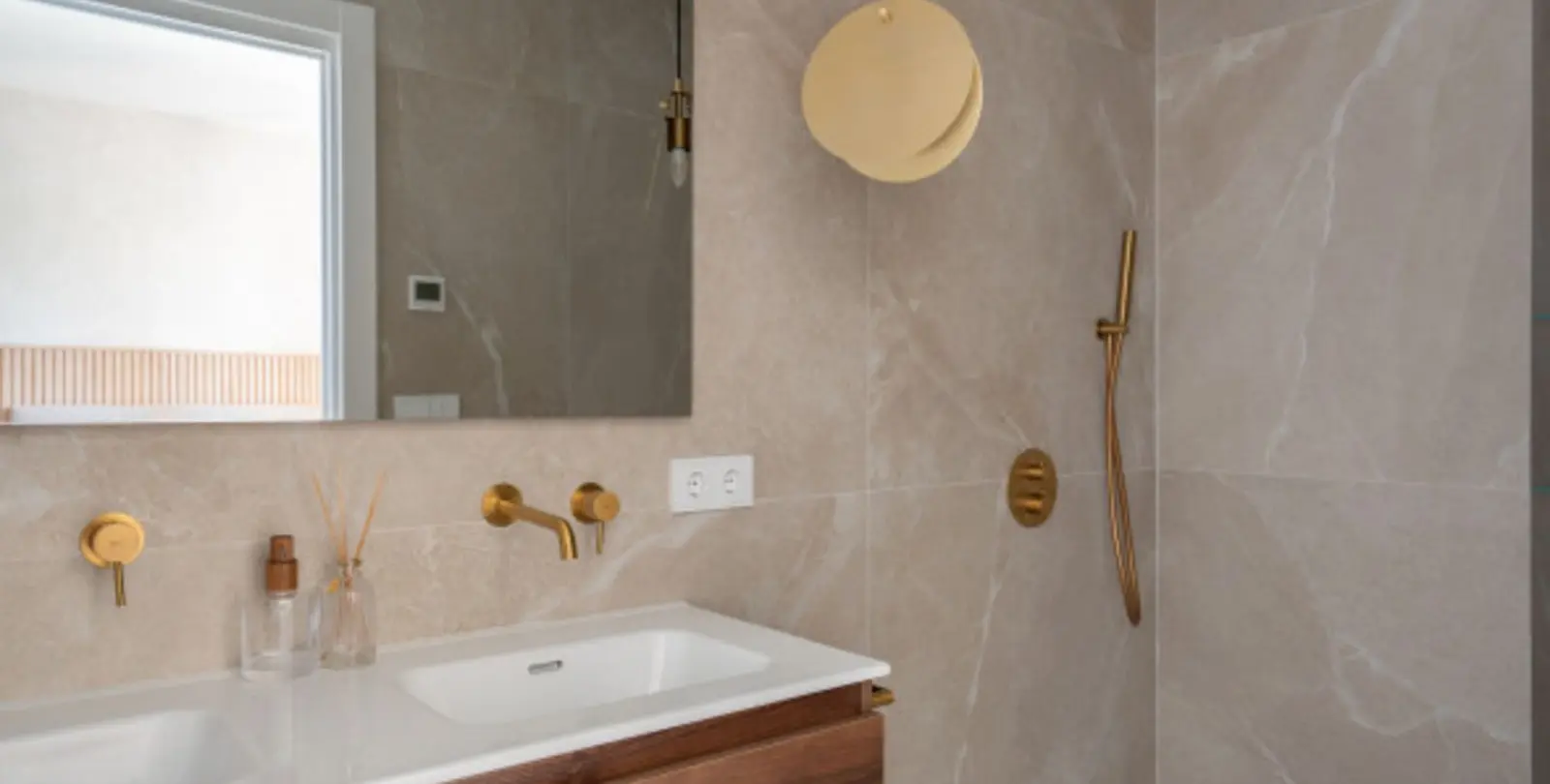 Sale of middle floor apartment in Nueva Andalucía 26