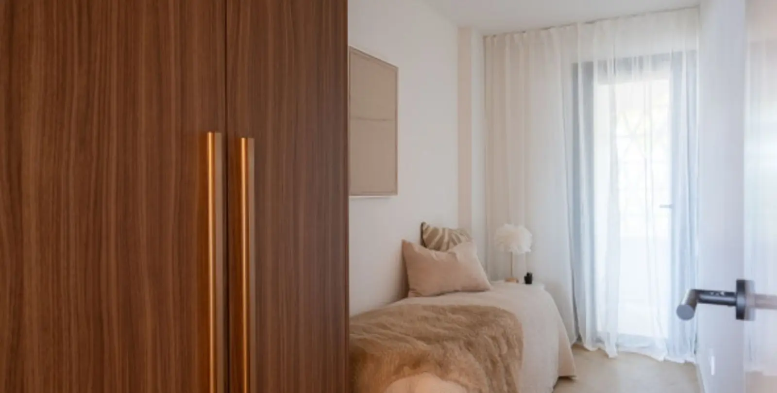 Sale of middle floor apartment in Nueva Andalucía 27