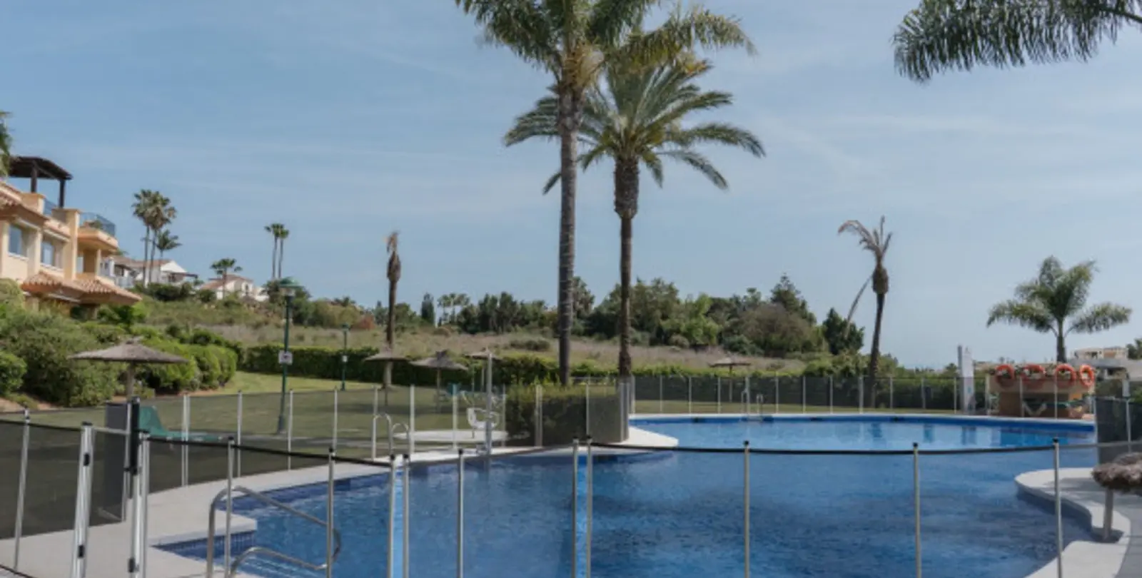Sale of middle floor apartment in Nueva Andalucía 30