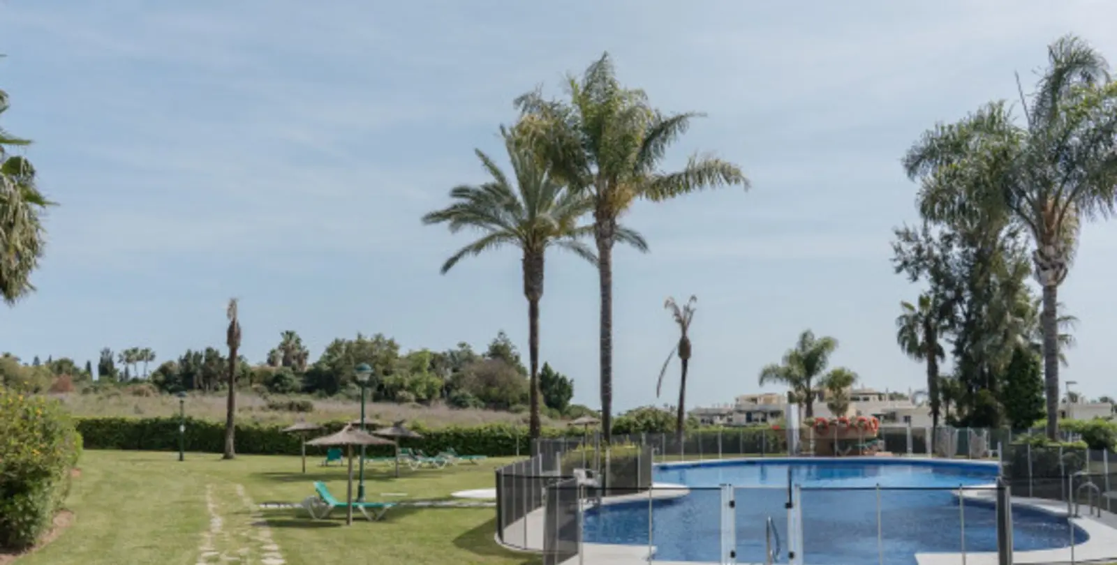 Sale of middle floor apartment in Nueva Andalucía 31