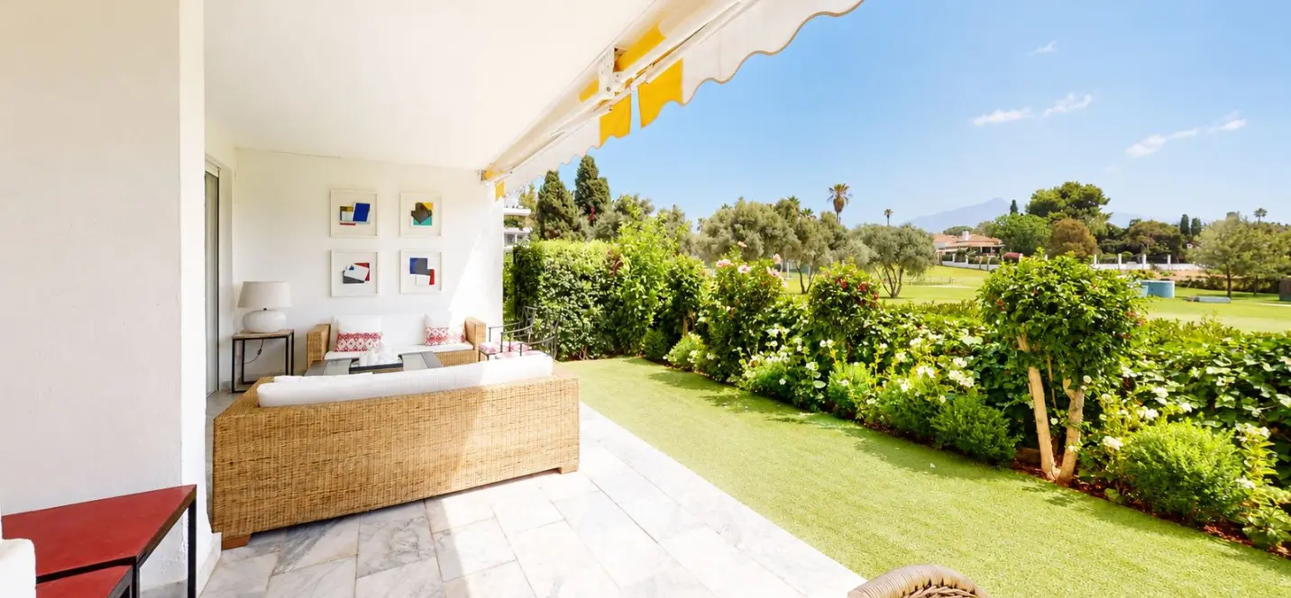 Sale of ground floor apartment in Guadalmina Baja 3