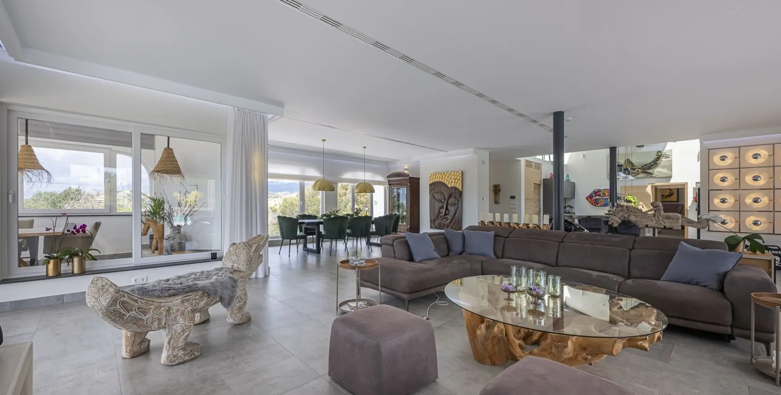 Sale of detached villa in Elviria 4