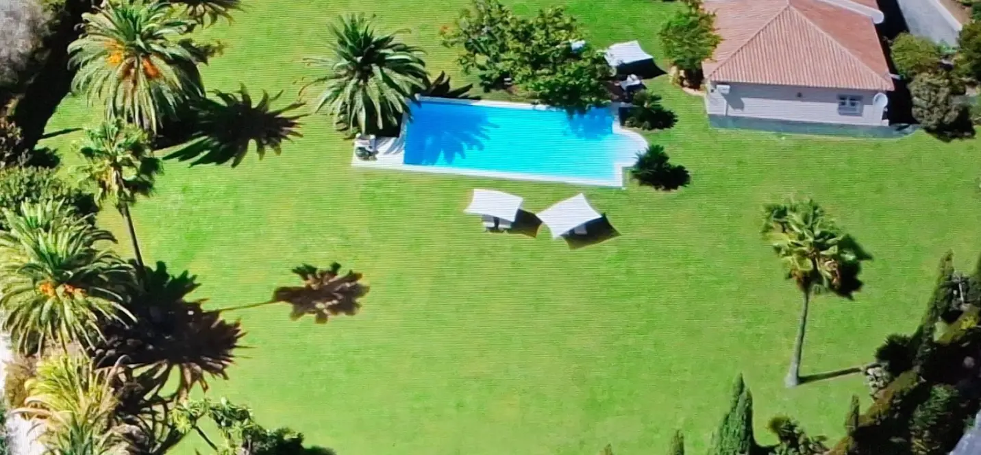 Sale of detached villa in La Quinta 0