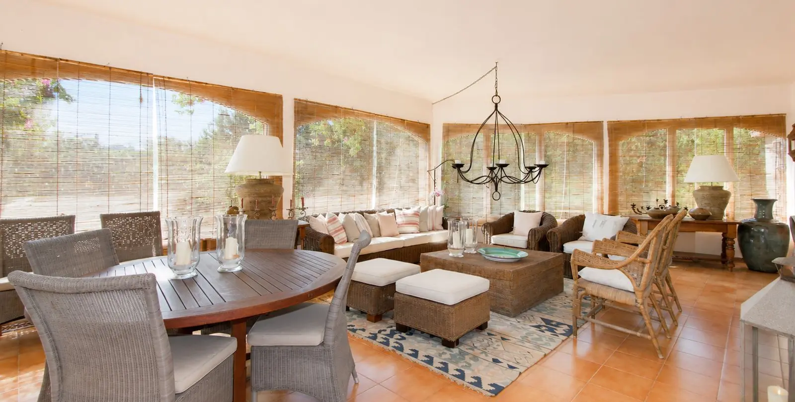 Sale of detached villa in La Quinta 13