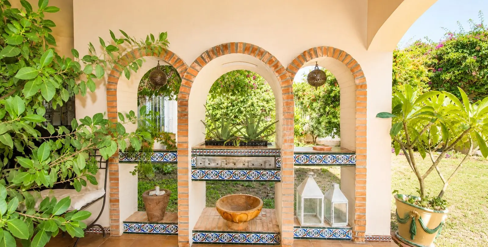 Sale of detached villa in La Quinta 37