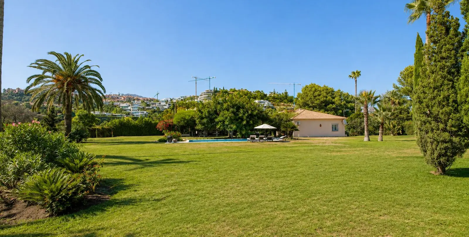 Venta de villa independiente en La Quinta 5
