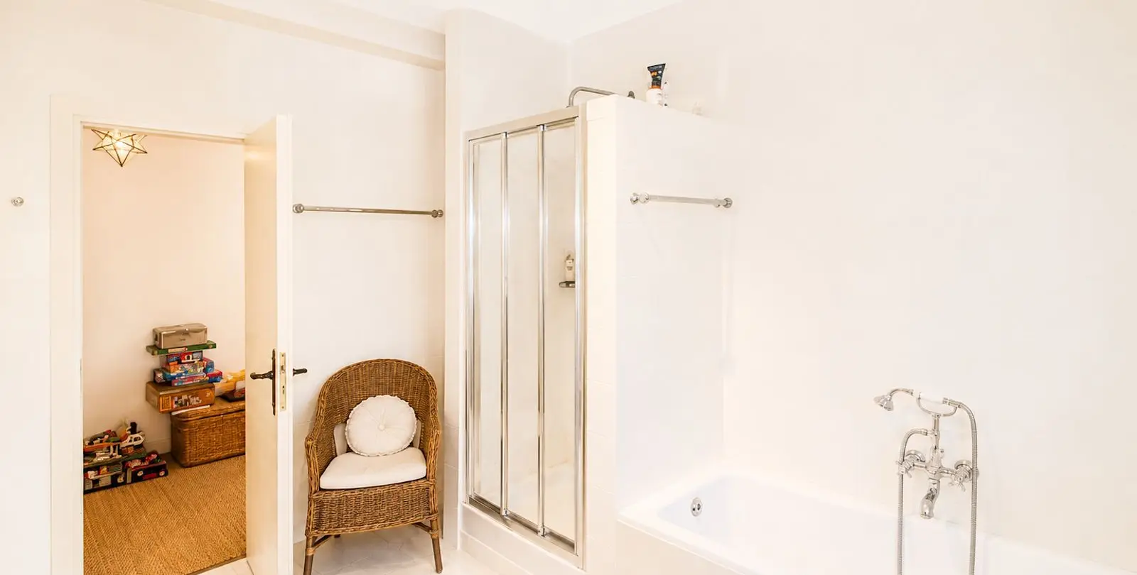 Venta de villa independiente en La Quinta 48