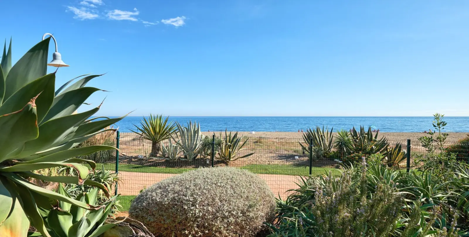 Long-term rent of ground floor apartment in Costalita 19