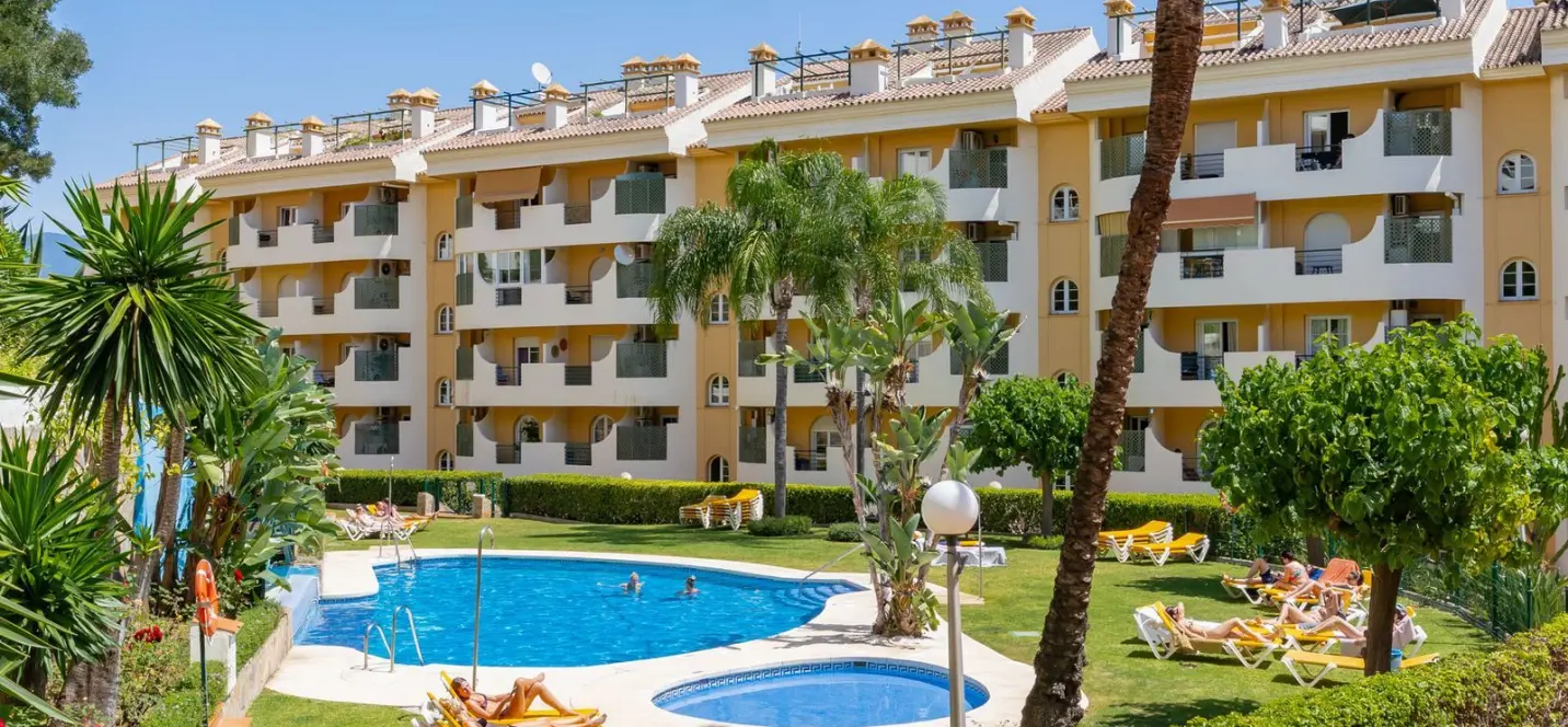 Venta de ático dúplex en Nueva Andalucía 0