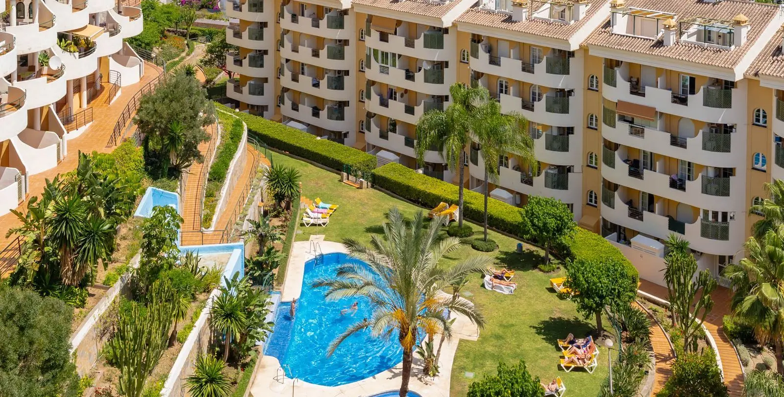 Продажа двухуровневого пентхауса в Nueva Andalucía 24