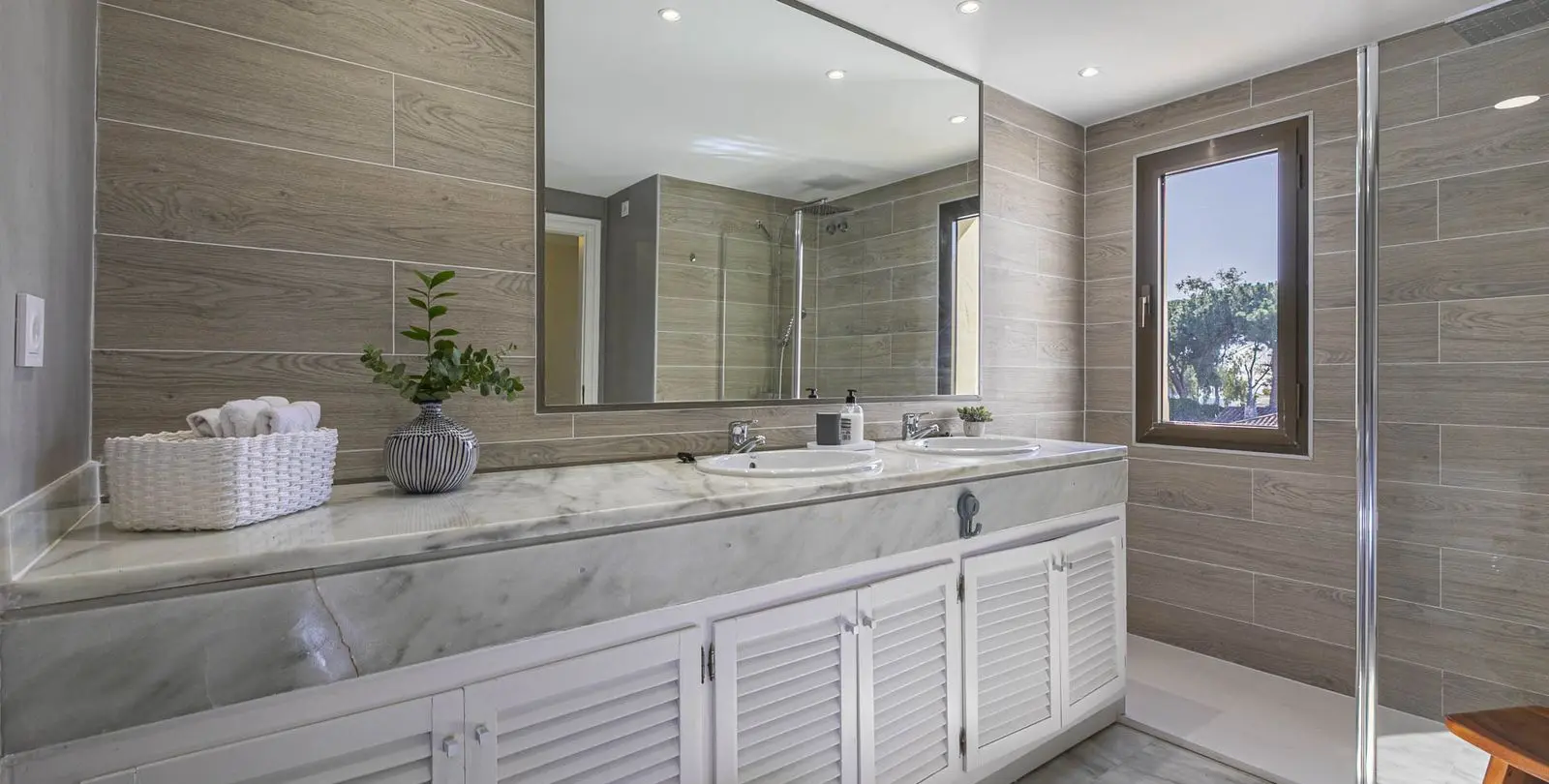 Продажа двухуровневого пентхауса в Elviria 6