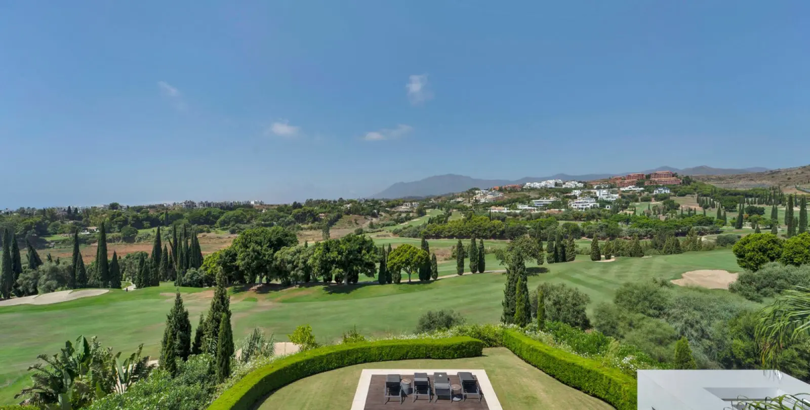 Long-term rent of detached villa in Benahavís 2