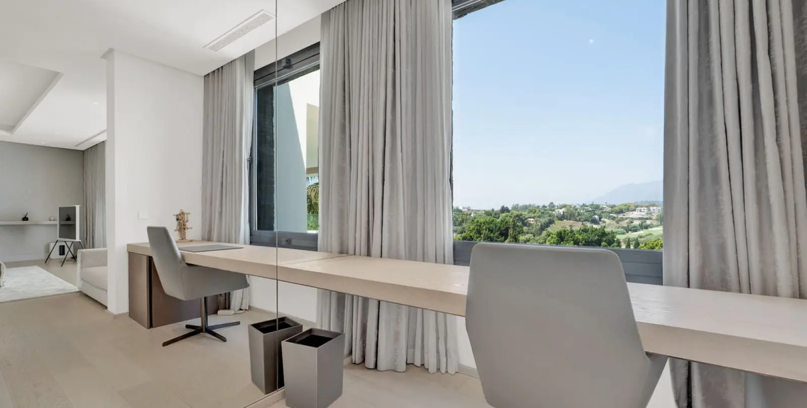 Long-term rent of detached villa in Benahavís 16