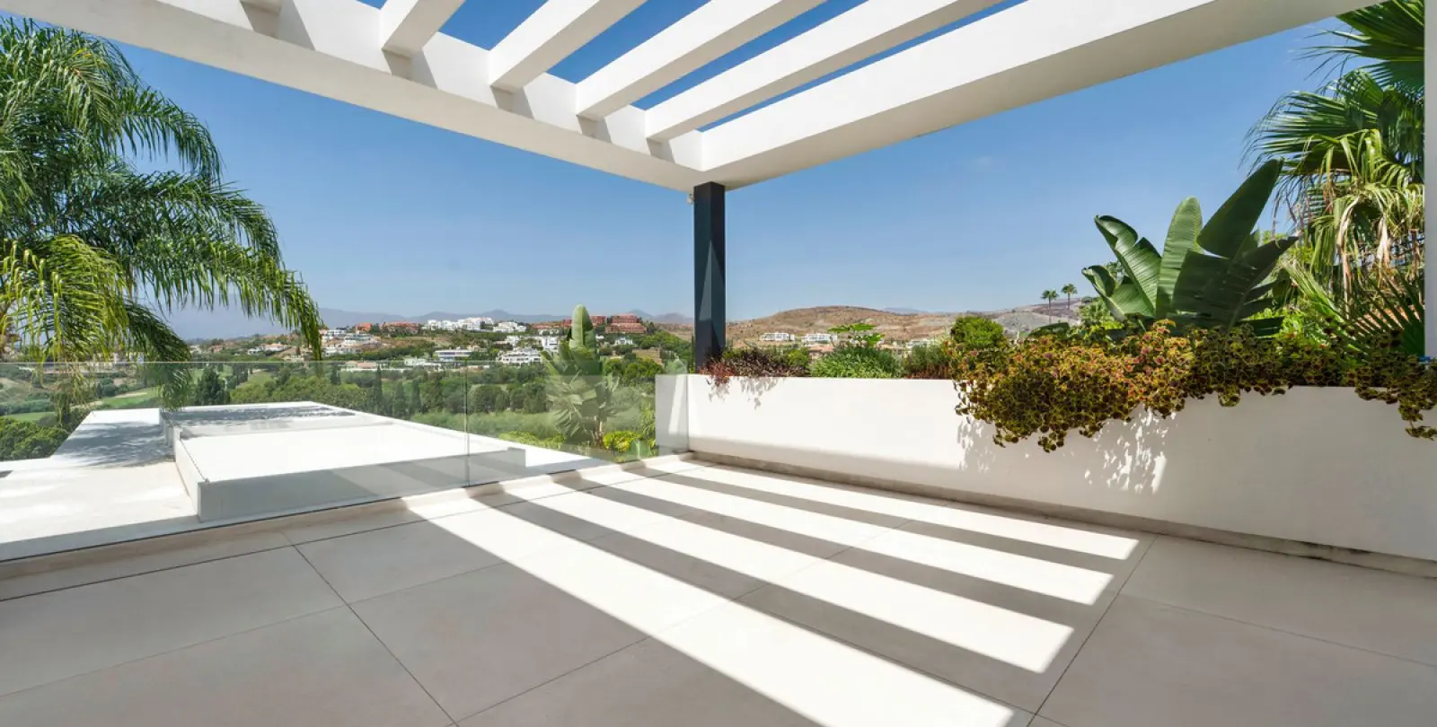 Long-term rent of detached villa in Benahavís 37