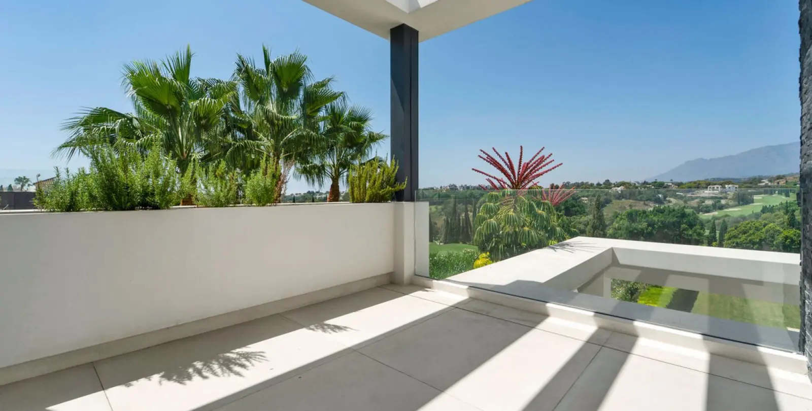 Long-term rent of detached villa in Benahavís 39