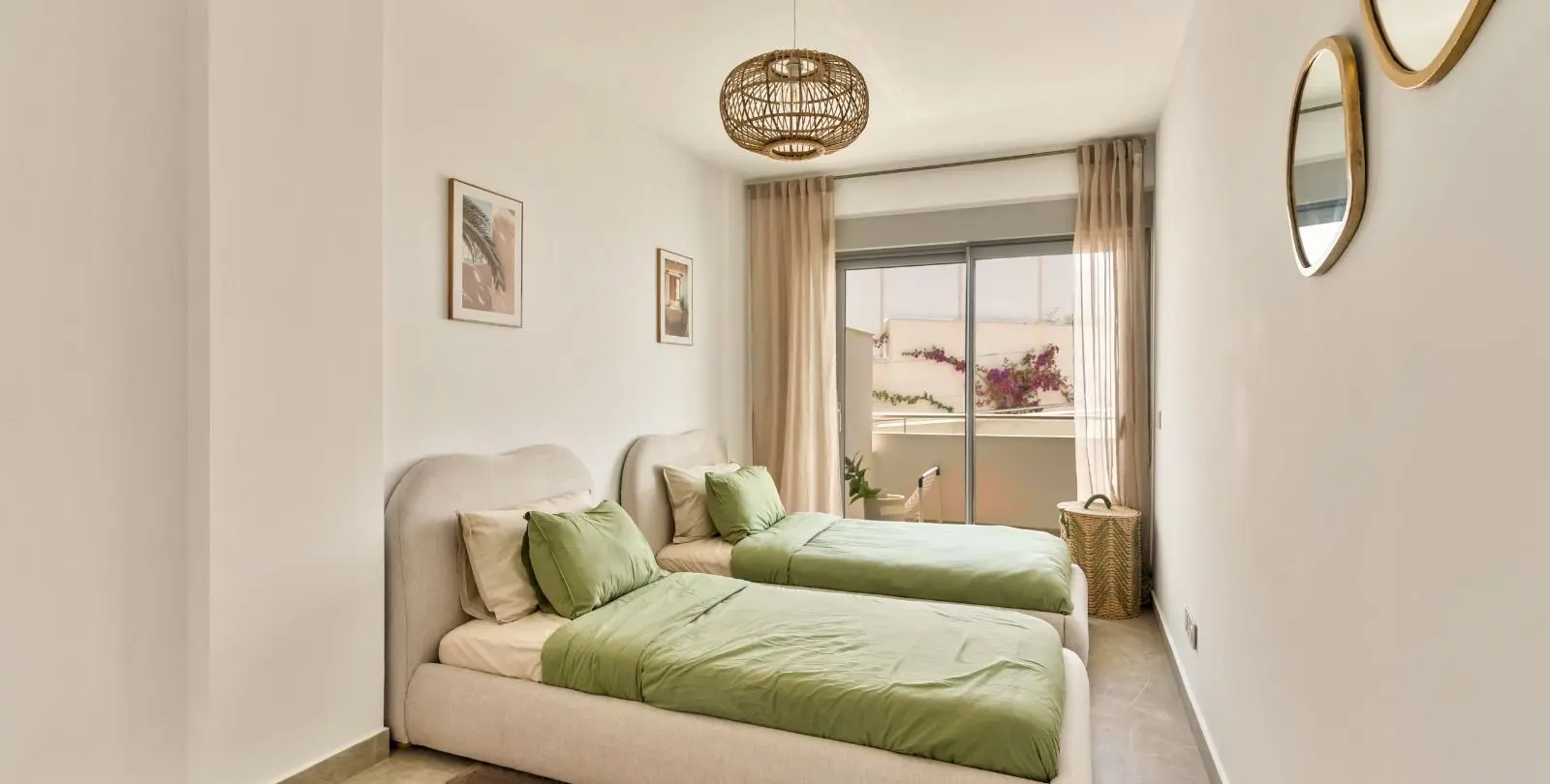 Sale of middle floor apartment in Estepona 7
