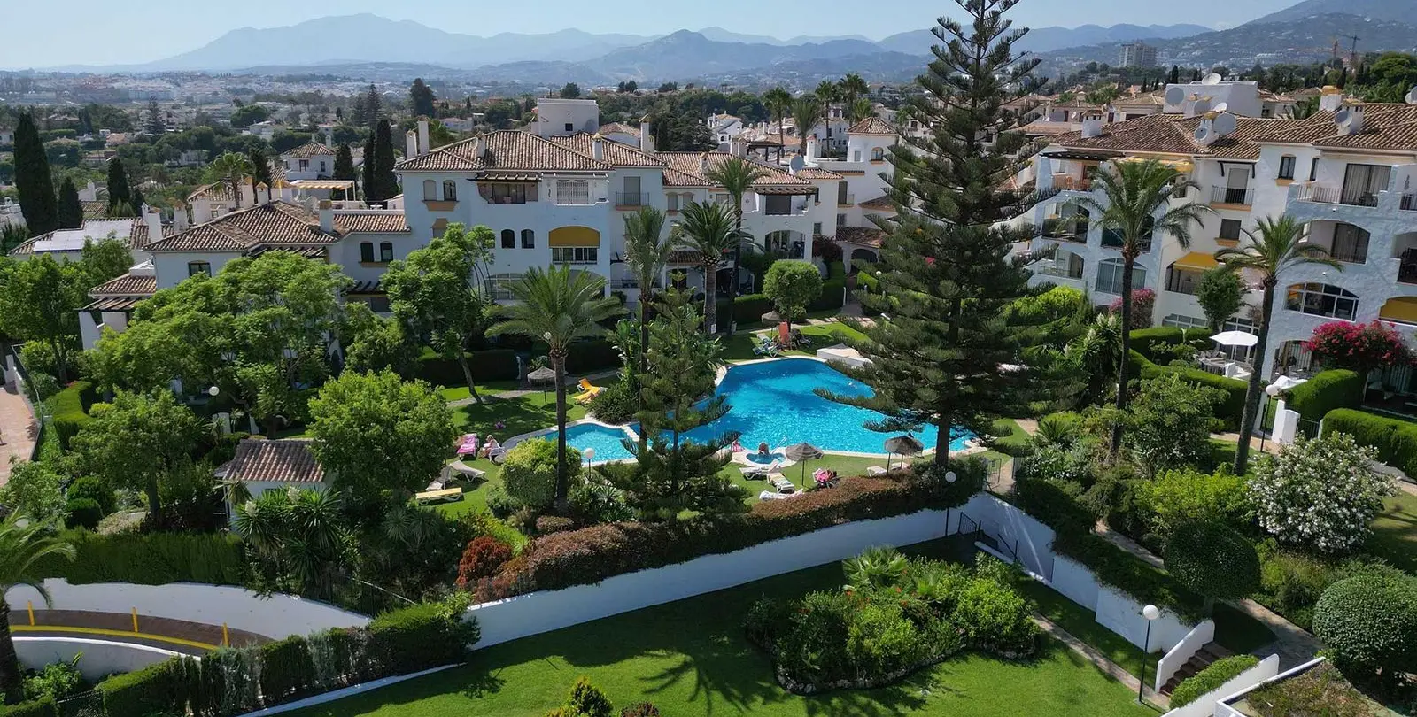 Продажа апартаментов на среднем этаже в Nueva Andalucía 16
