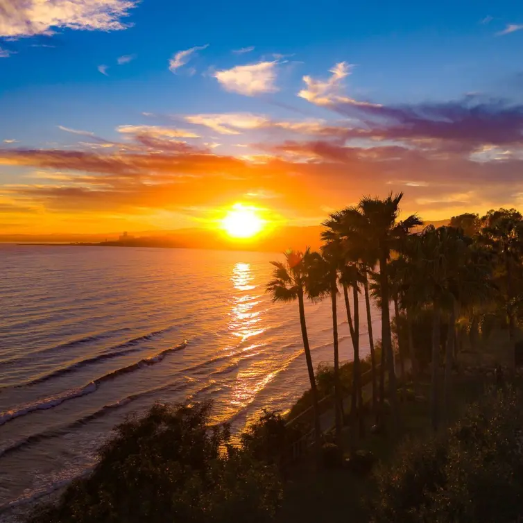 Venta de apartamento en planta media en Estepona