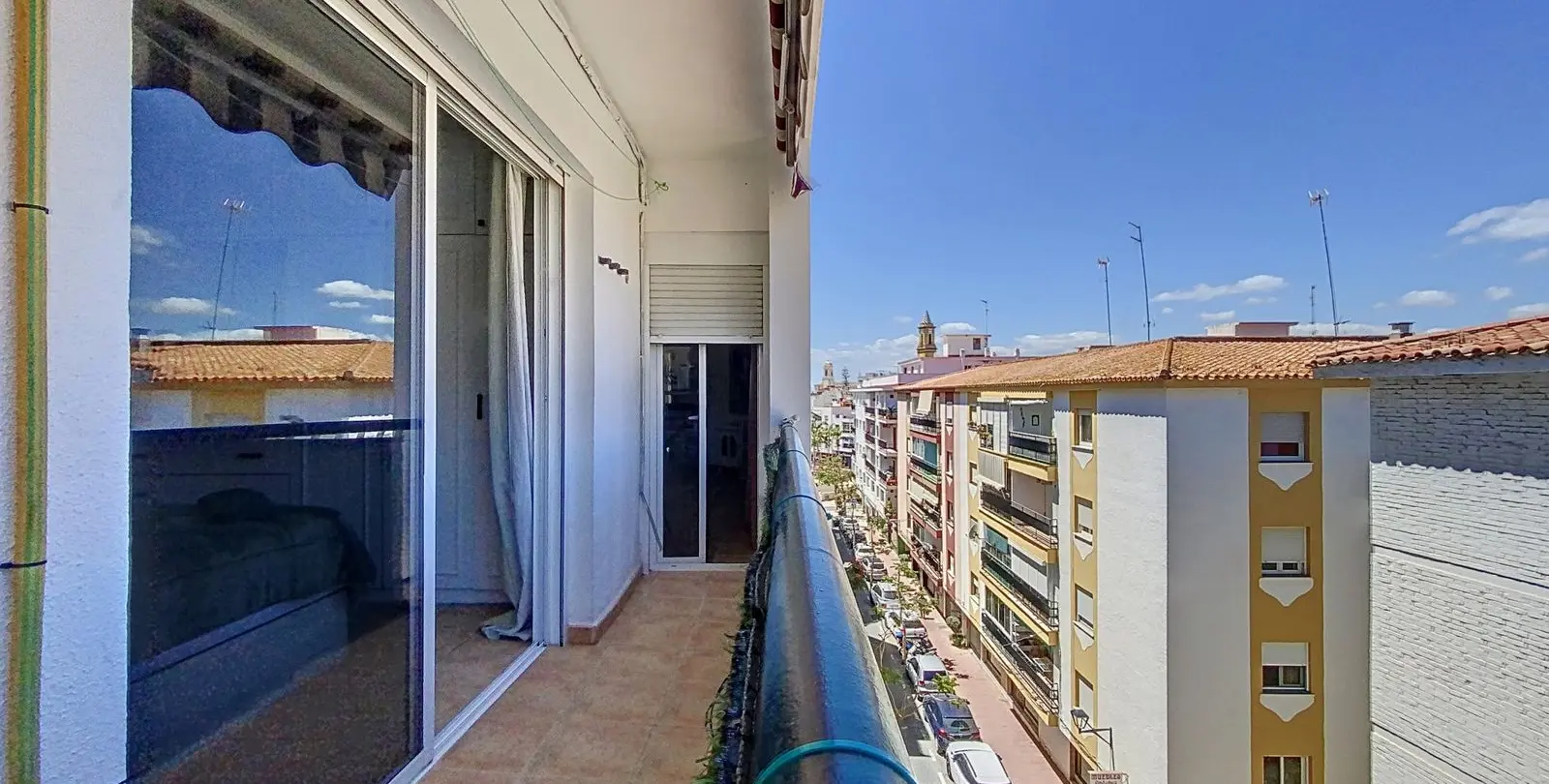 Продажа апартаментов на среднем этаже в Estepona 26