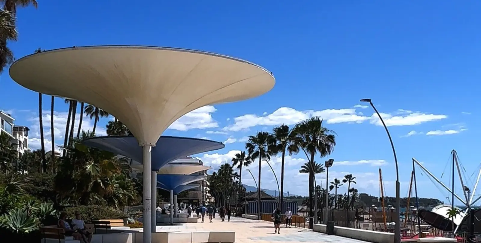 Продажа апартаментов на среднем этаже в Estepona 30