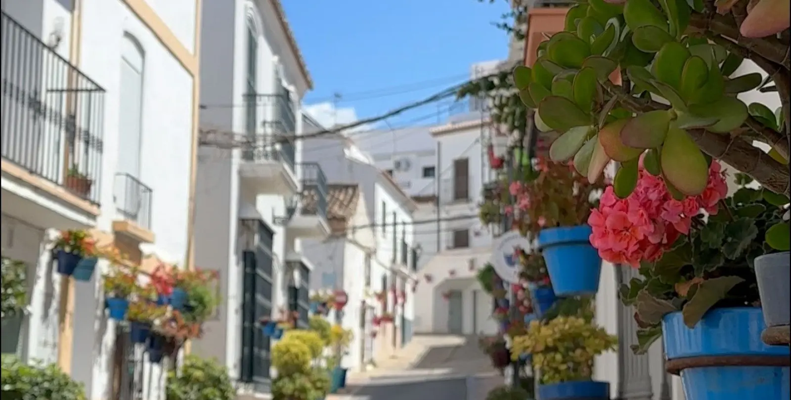 Продажа апартаментов на среднем этаже в Estepona 33