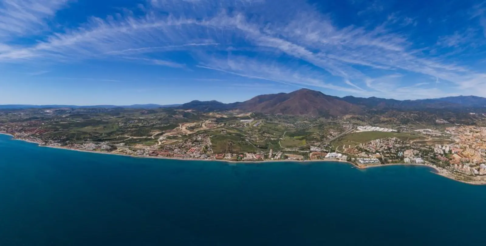 Продажа апартаментов на среднем этаже в Estepona 35