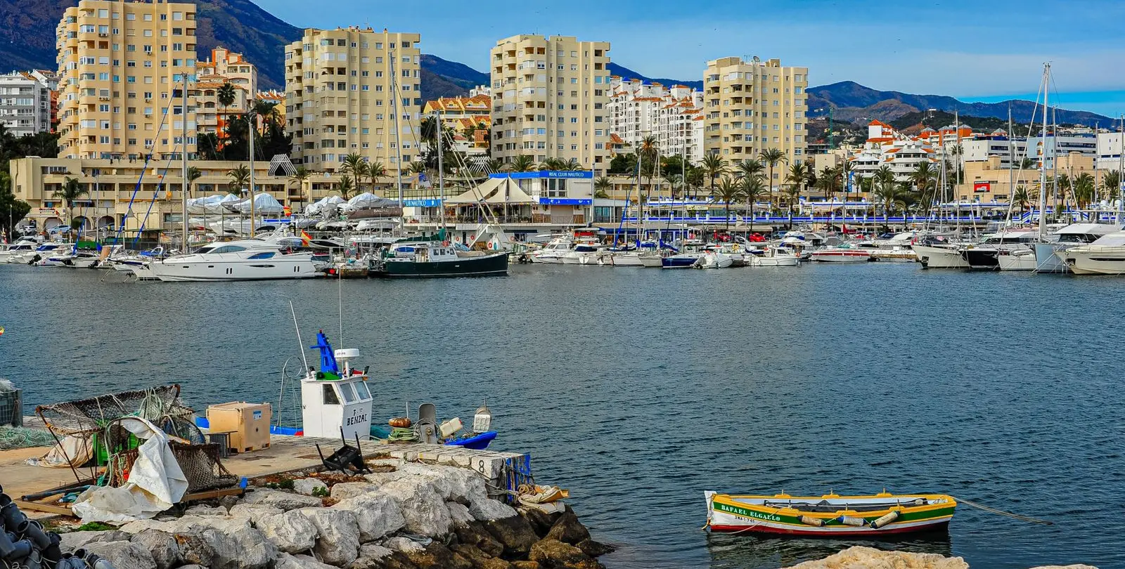 Продажа апартаментов на среднем этаже в Estepona 46