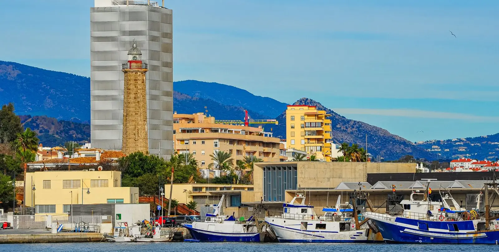 Продажа апартаментов на среднем этаже в Estepona 48