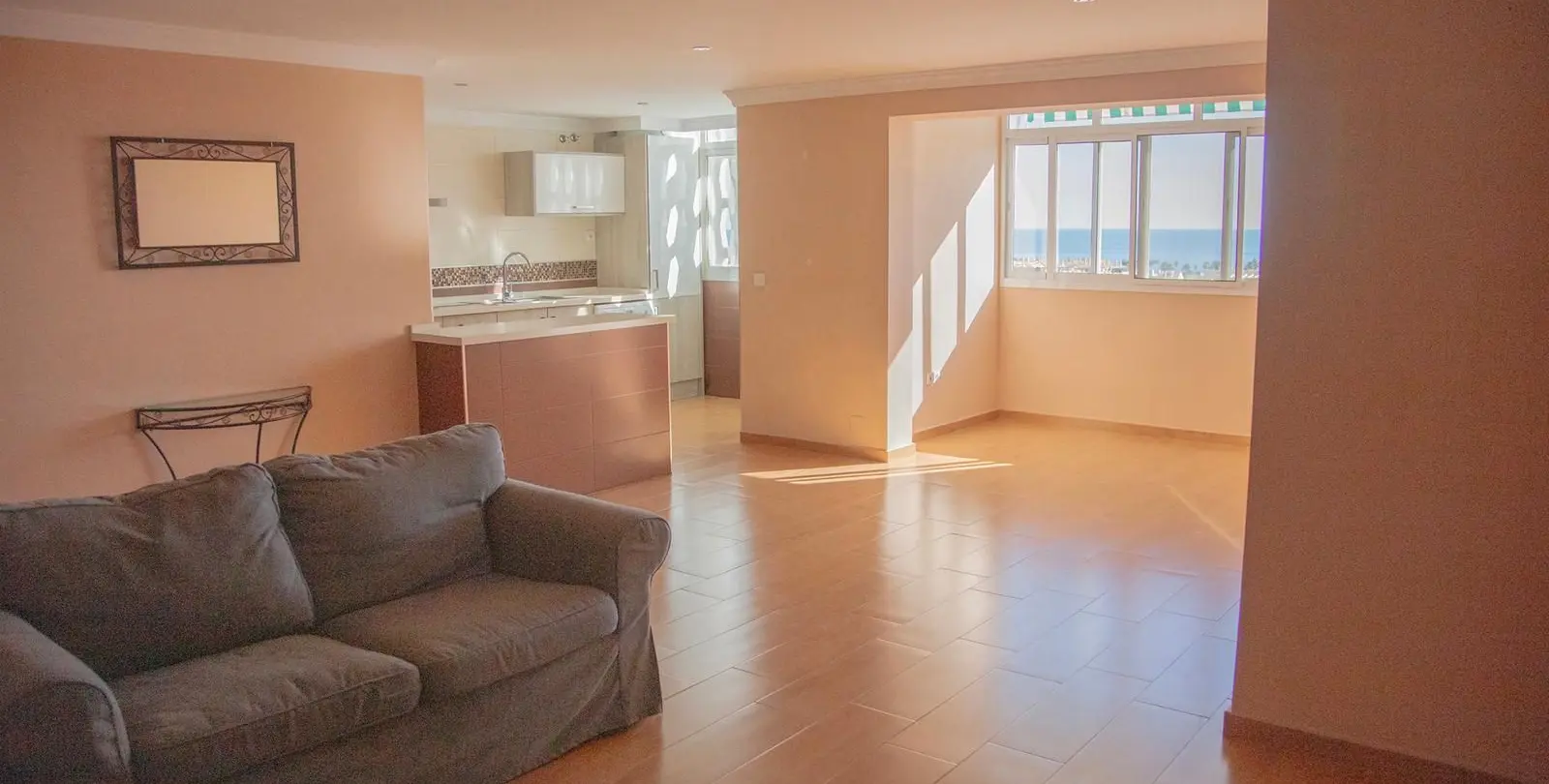 Продажа апартаментов на среднем этаже в San Pedro de Alcántara 1