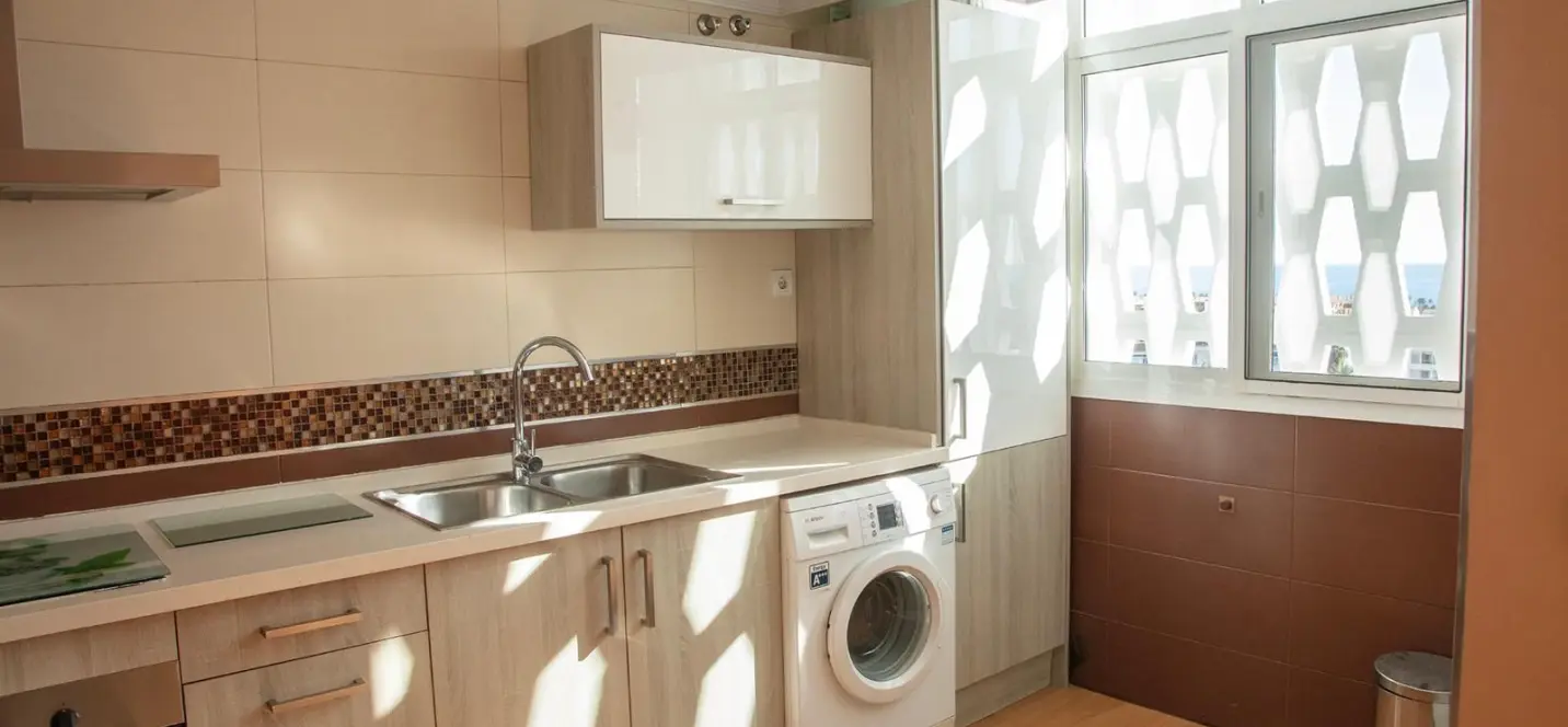 Sale of middle floor apartment in San Pedro de Alcántara 3