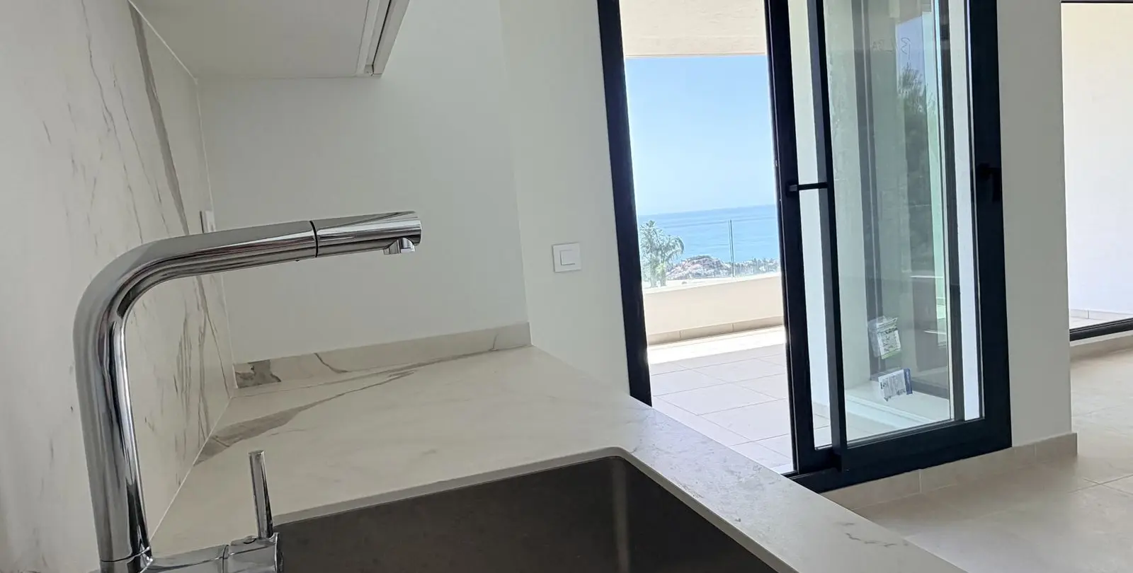 Venta de apartamento en planta media en Benalmadena 20