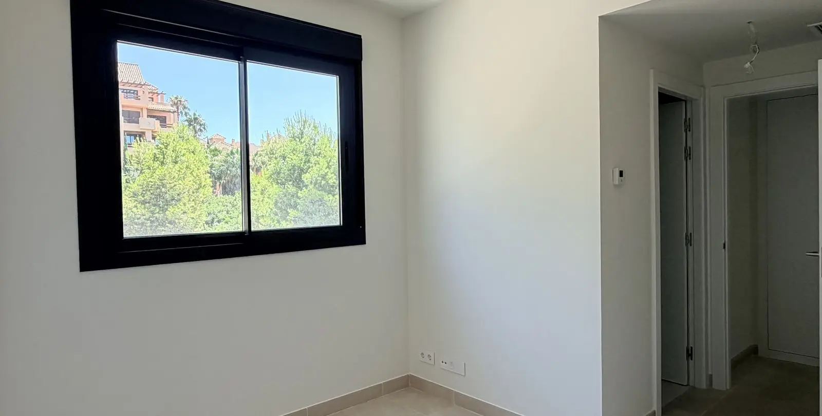 Venta de apartamento en planta media en Benalmadena 21