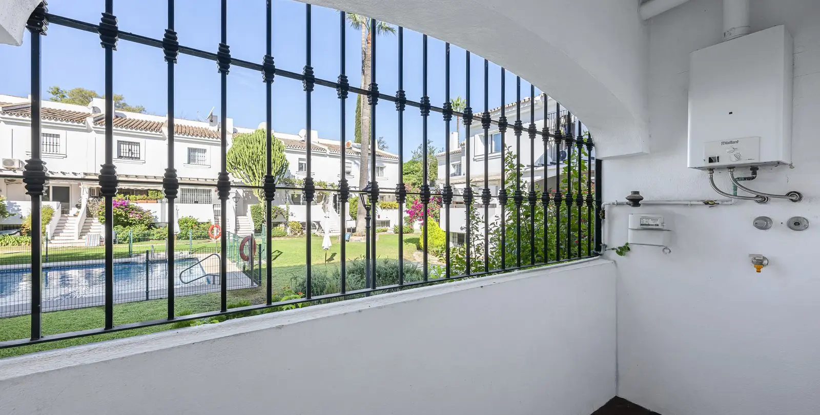 Venta de casa pareada en Nueva Andalucía 14