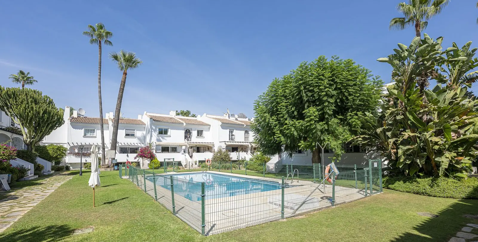 Venta de casa pareada en Nueva Andalucía 17