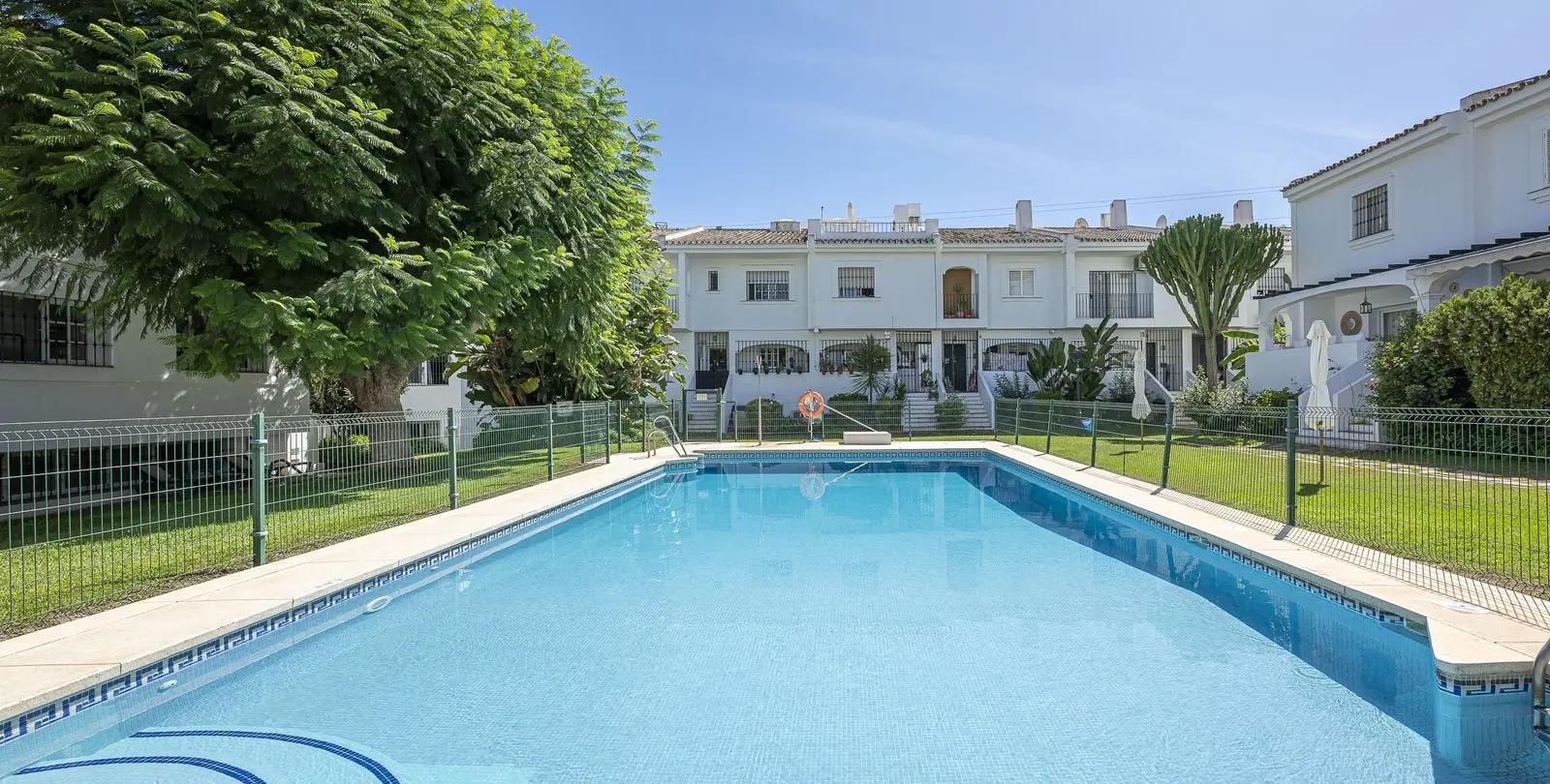 Venta de casa pareada en Nueva Andalucía 18