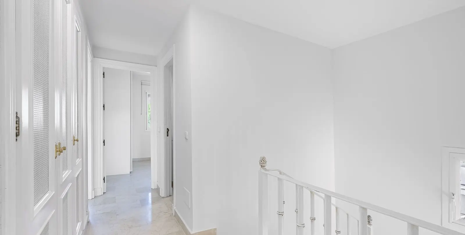 Venta de casa pareada en Nueva Andalucía 19