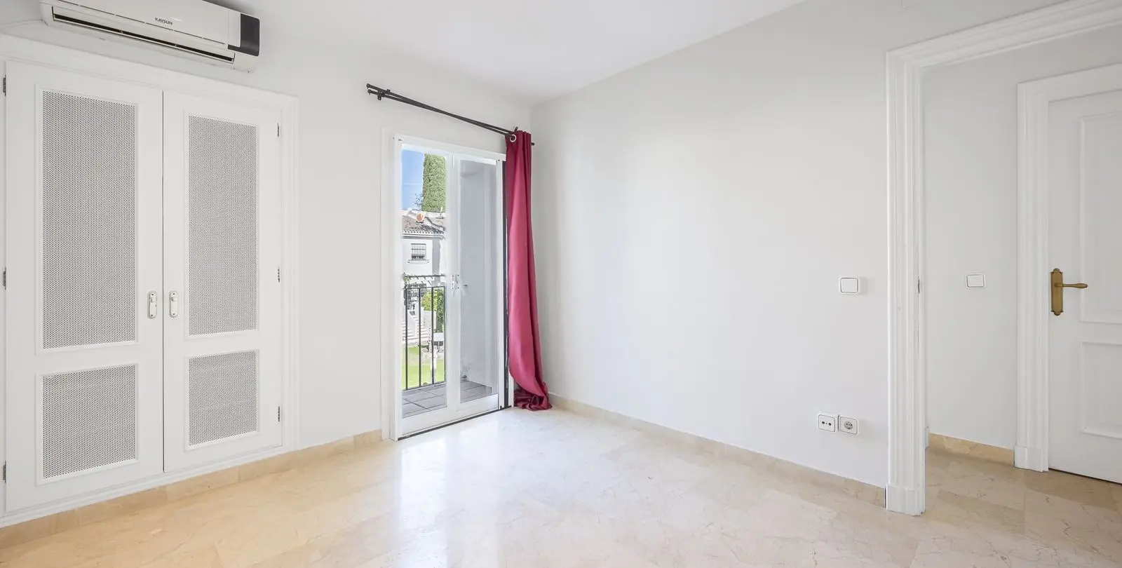 Venta de casa pareada en Nueva Andalucía 26