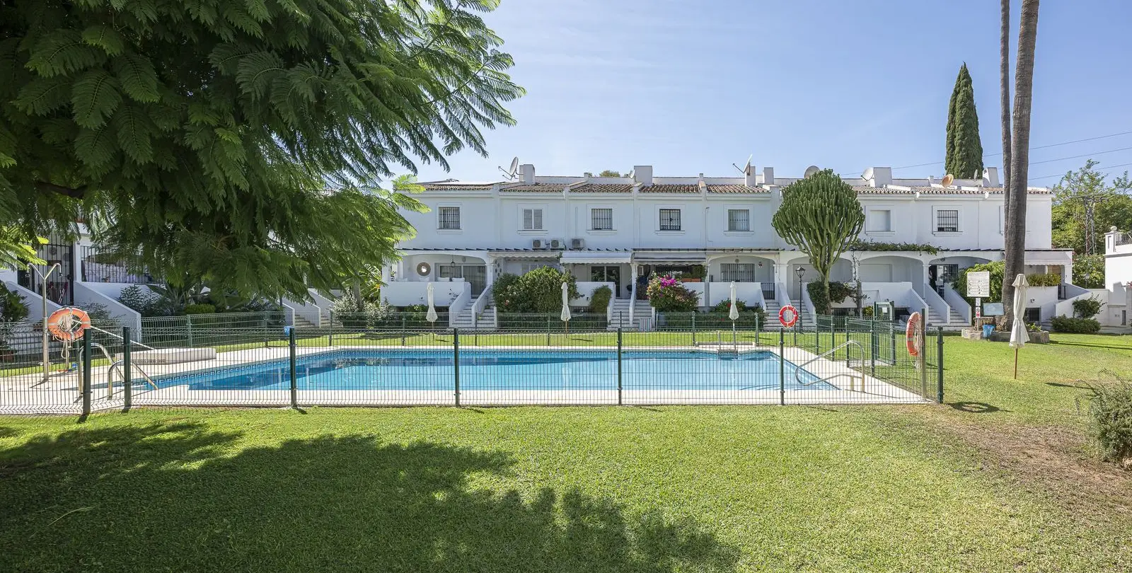 Venta de casa pareada en Nueva Andalucía 27