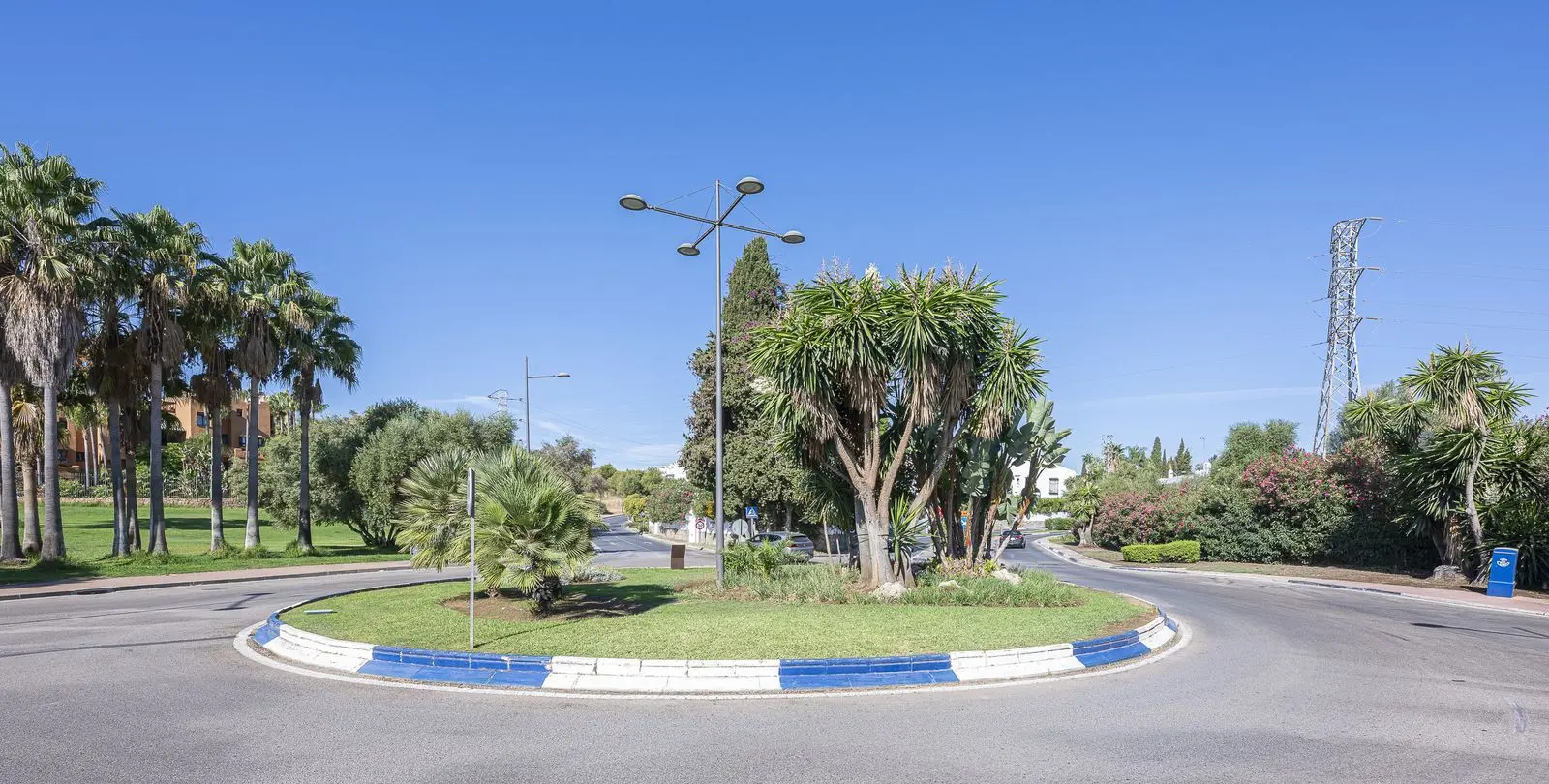 Venta de casa pareada en Nueva Andalucía 31