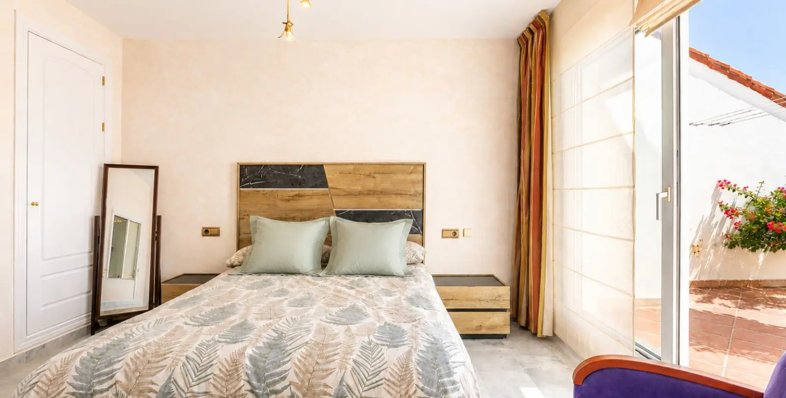 Venta de ático dúplex en Guadalmina Baja 25
