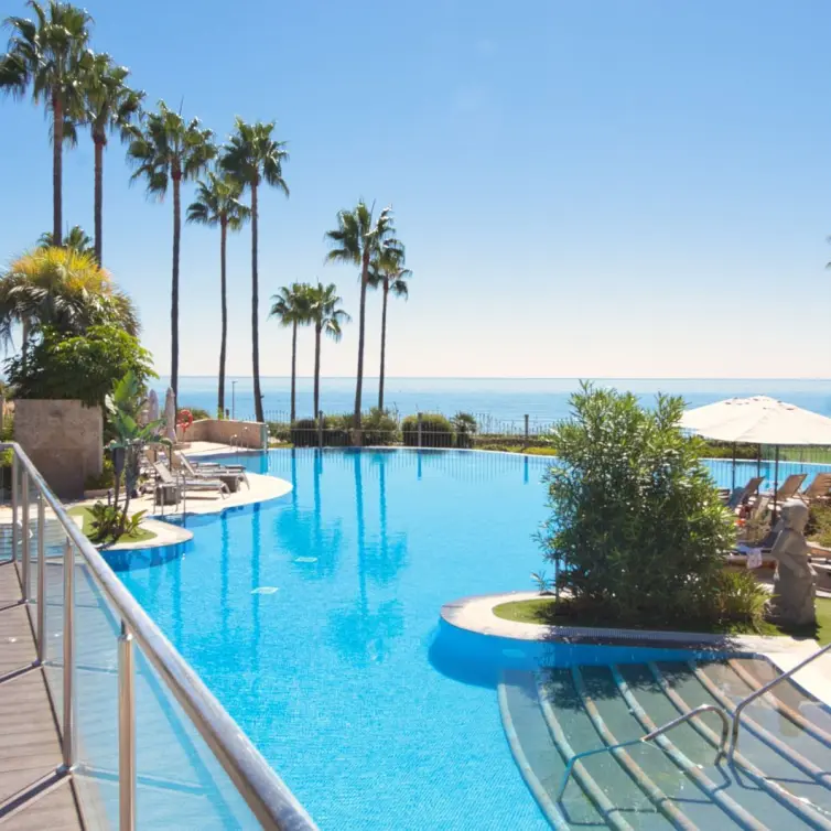 Venta de apartamento en planta baja en Estepona