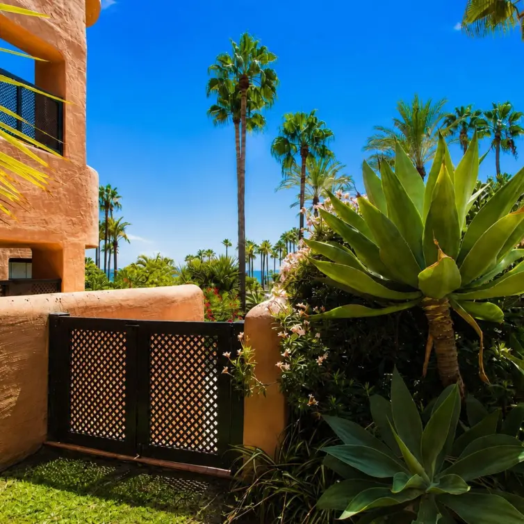 Venta de apartamento en planta baja en Estepona