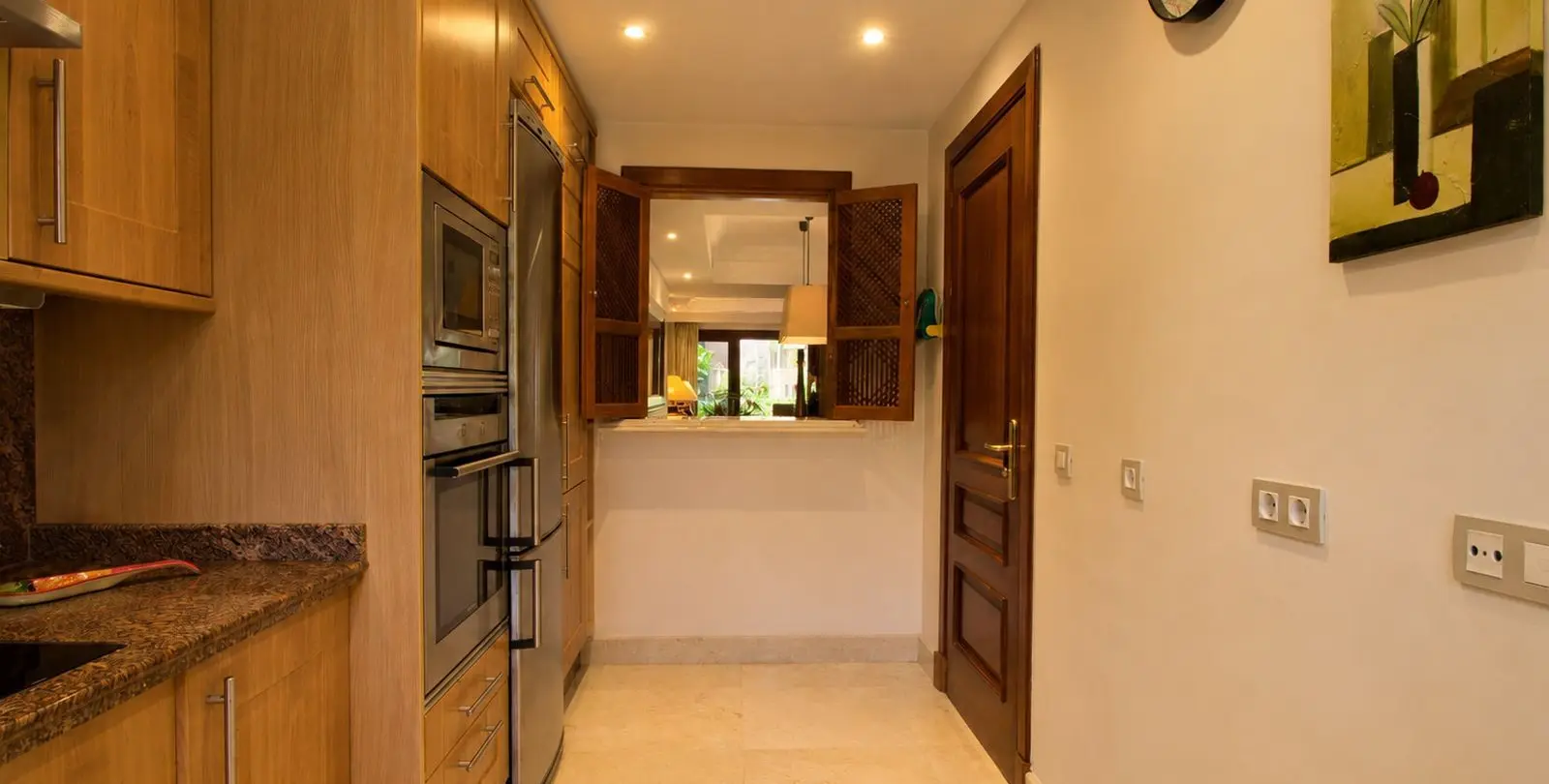 Venta de apartamento en planta baja en Estepona 25