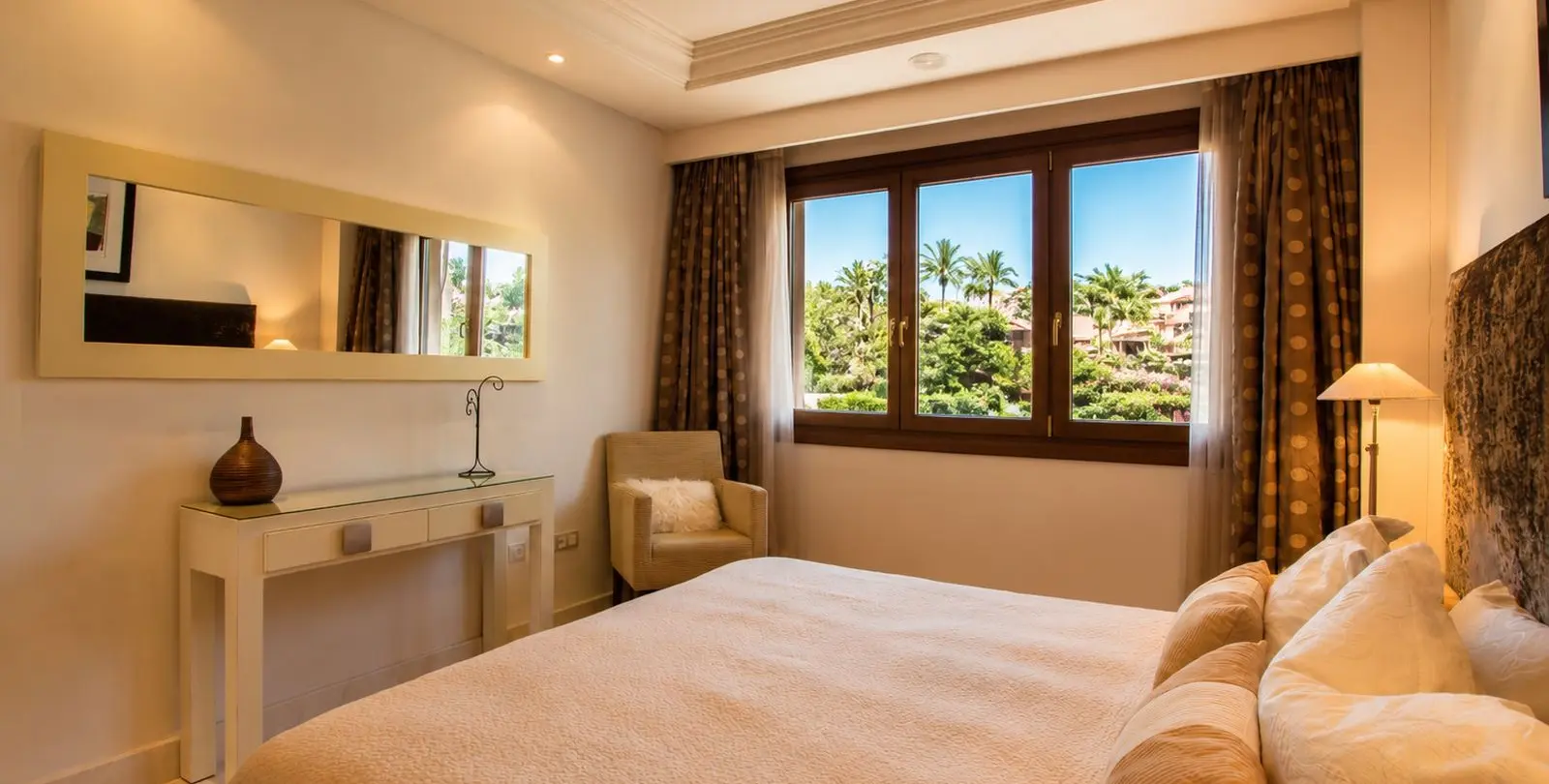 Venta de apartamento en planta baja en Estepona 31