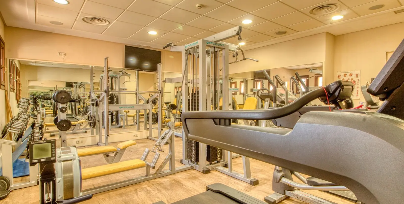 Venta de apartamento en planta baja en Estepona 42