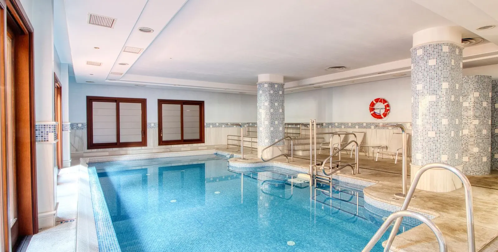 Venta de apartamento en planta baja en Estepona 43