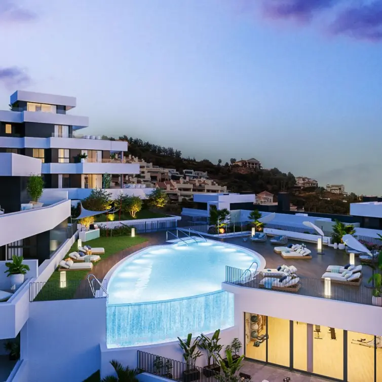 Venta de apartamento en planta media en Altos de los Monteros